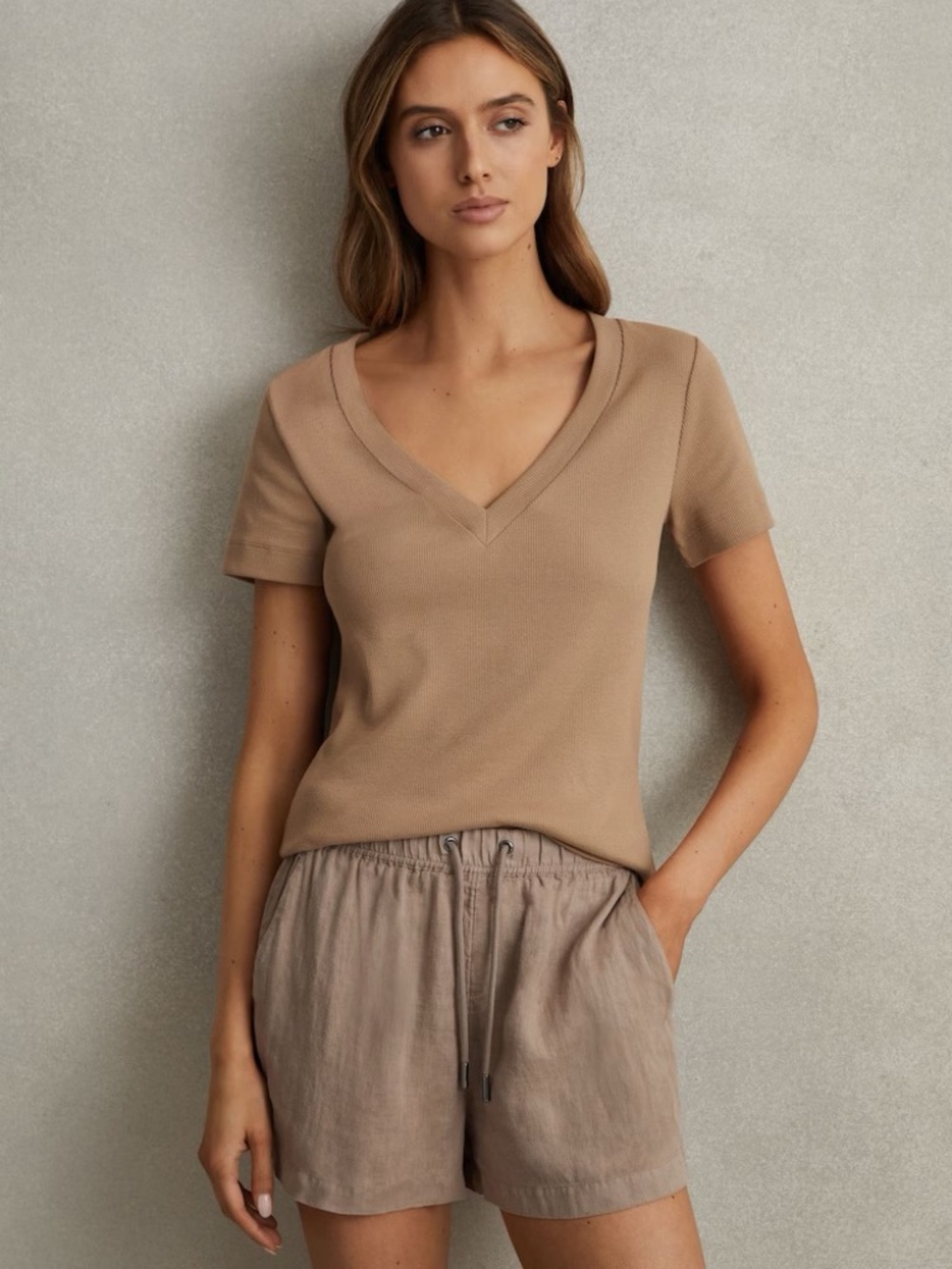 REISS Becca Cotton Blend Ribbed V Neck Tee Short Sleeve Camel Size Small